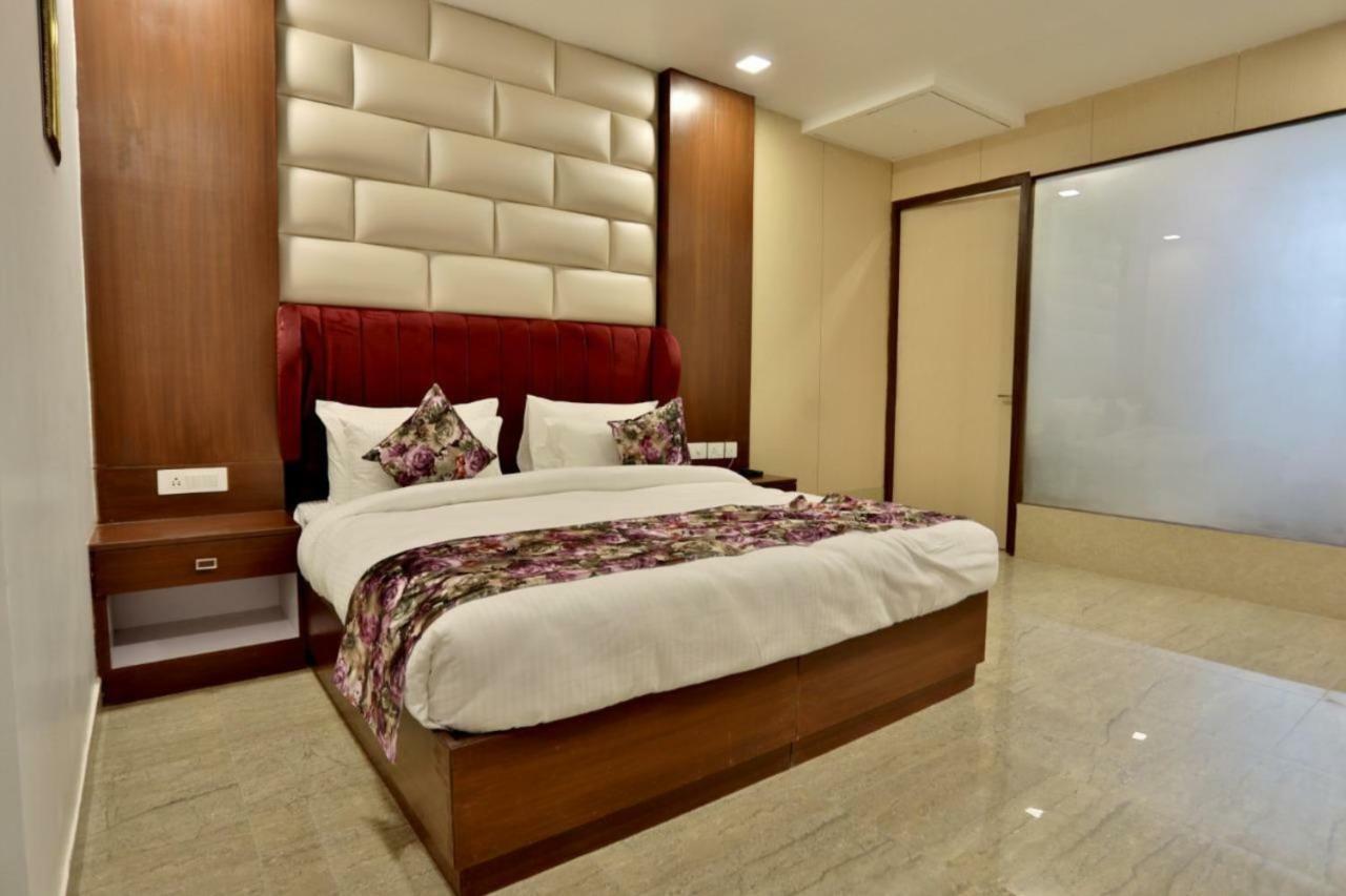 Hotel Royal Imperio Faridabad Exteriér fotografie